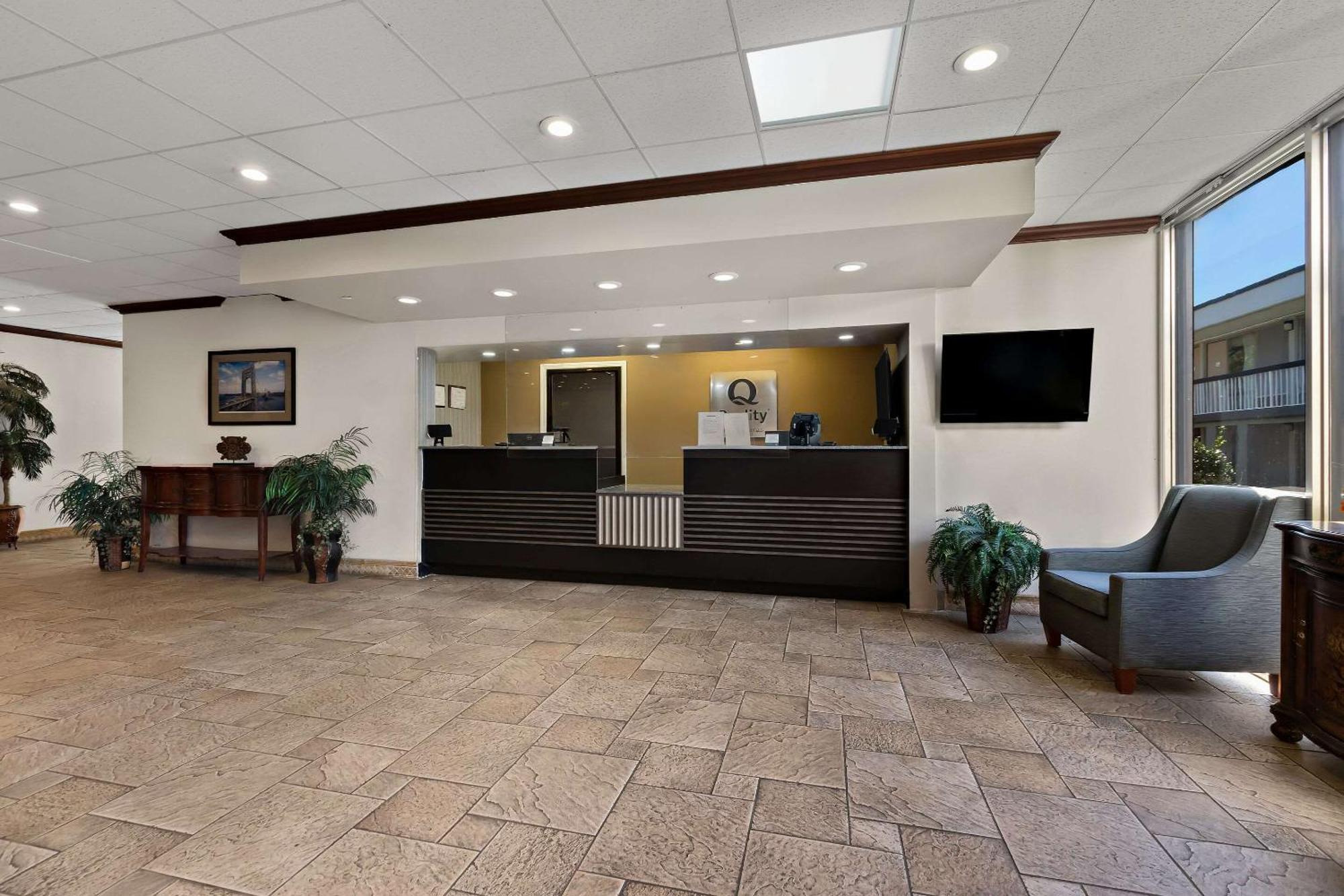 Quality Inn Wayne - Fairfield Area Ngoại thất bức ảnh